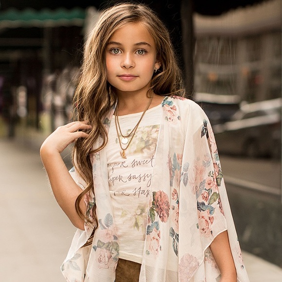 ▪️”Littles Corner” Exclusive Boutique for Girls - Picture 6 of 6